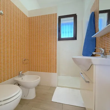 Apartment Demetra N- Baia *